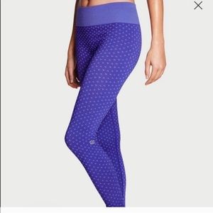 Victoria’s Secret VSX Sport Seamless Leggings
